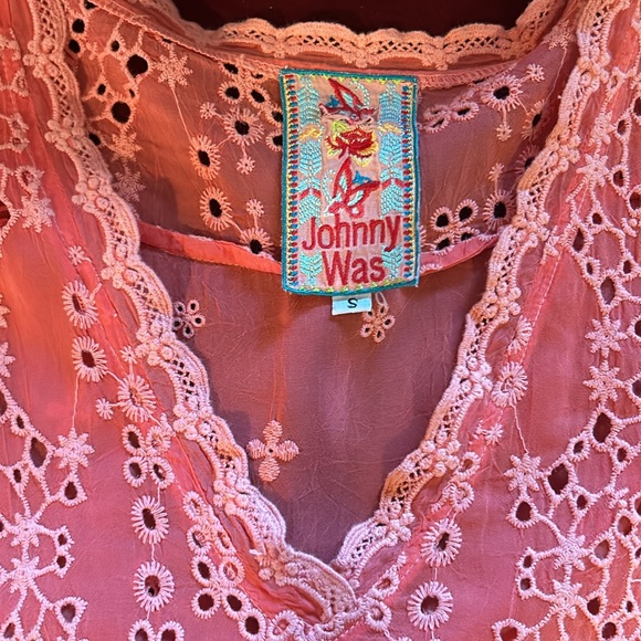 johnny was salmon eyelet blouse - Picture 5 of 6